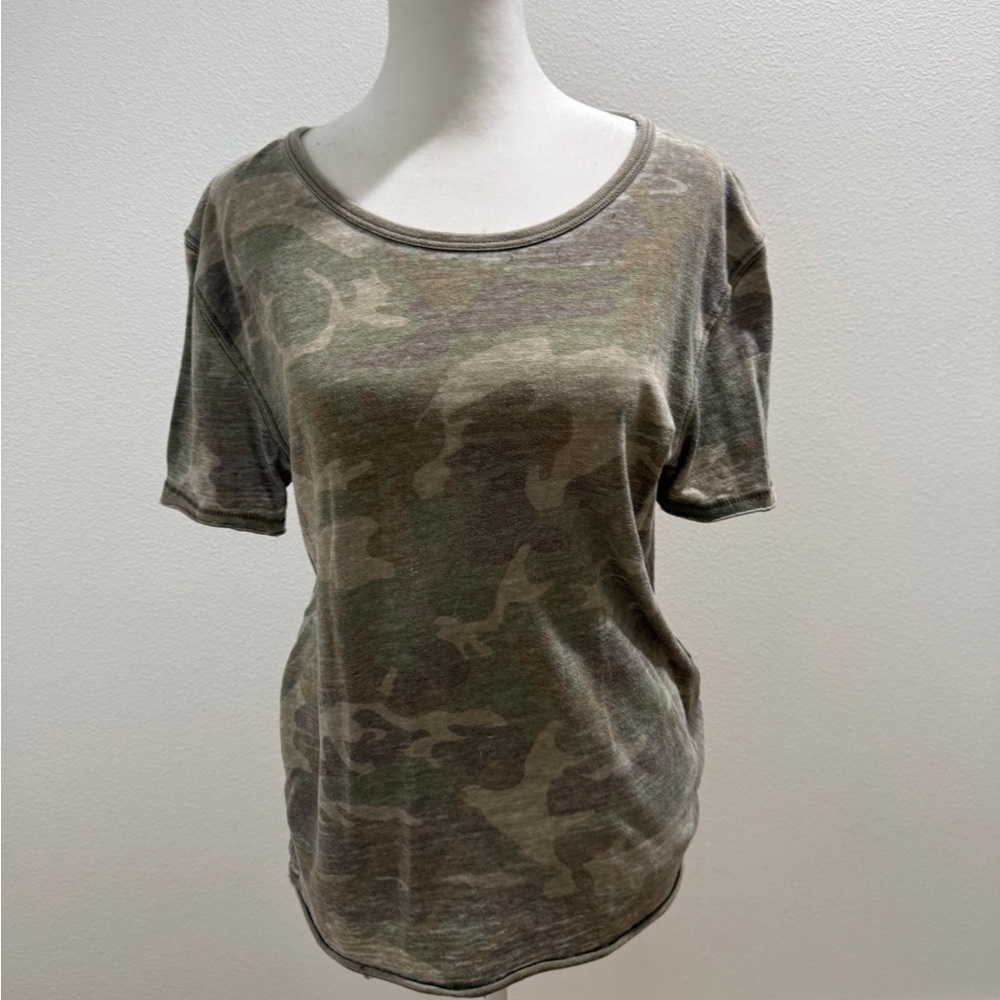 Free People Women’s Short Sleeve Green Camouflage Shirt Size Small